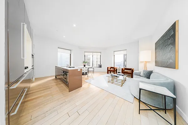 Sold by Platinum Properties | media 3