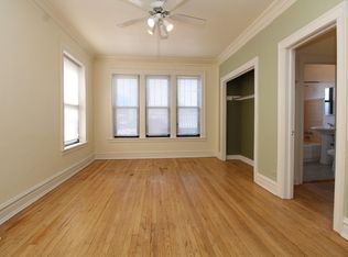 645 W Patterson Ave APT 3W, Chicago, IL 60613
