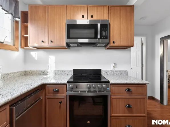 21 Hall Ave, Newport, RI