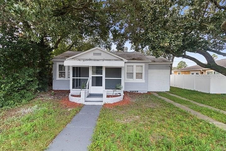 1st image of 1644 38th Ave N