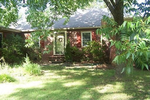 1st image of 102 Easley St