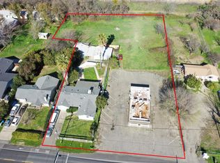 5745 Arboga Rd, Olivehurst, CA 95961