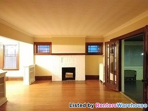 4th image of 1131 Lincoln Ave