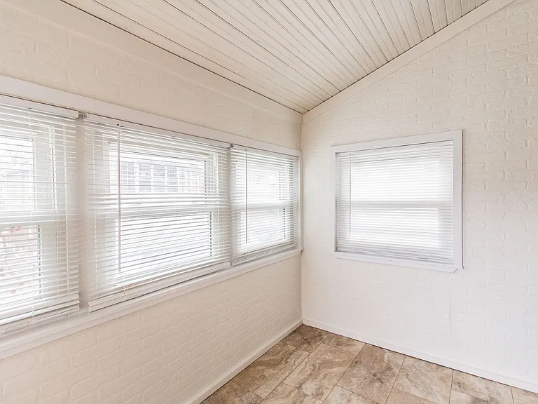 (287) 7120 Dartmouth Ave — Photo 16