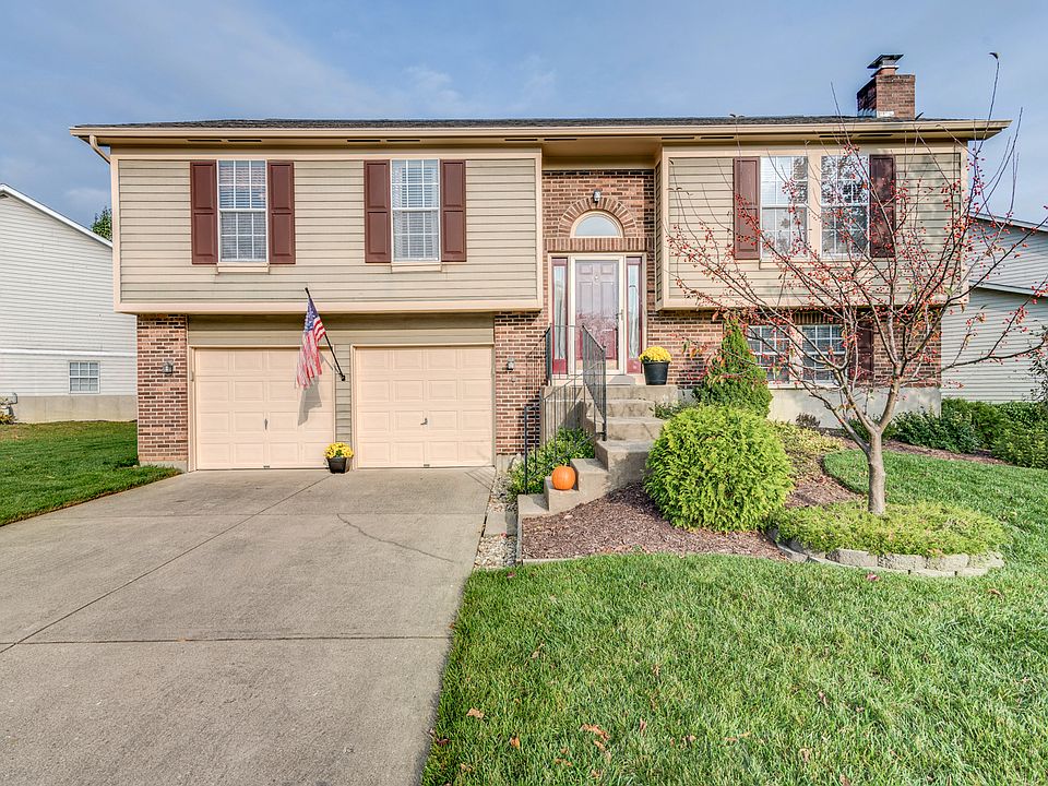 1st image of 5685 Villas Creek Dr