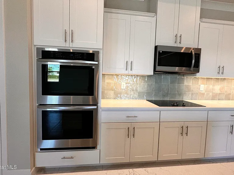 607 Clearwater Ave — Photo 8
