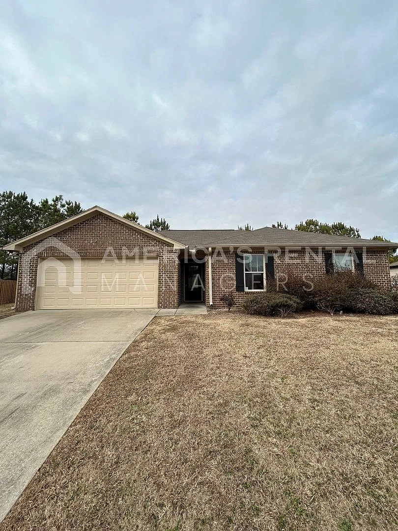 Great Home for Rent in Calera!! Coming Soon! — Photo 1
