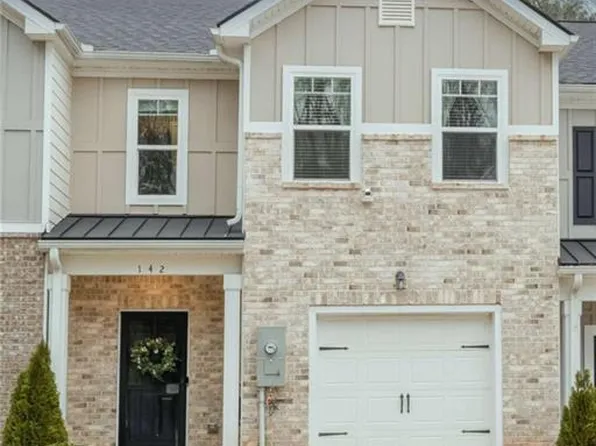 142 Hampton Cir, McDonough, GA 30253