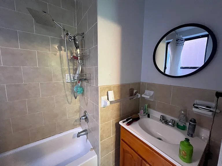413 E 114th St #5B — Photo 8