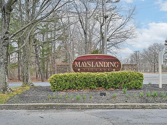 3rd image of 1522 Madison Ct #1522