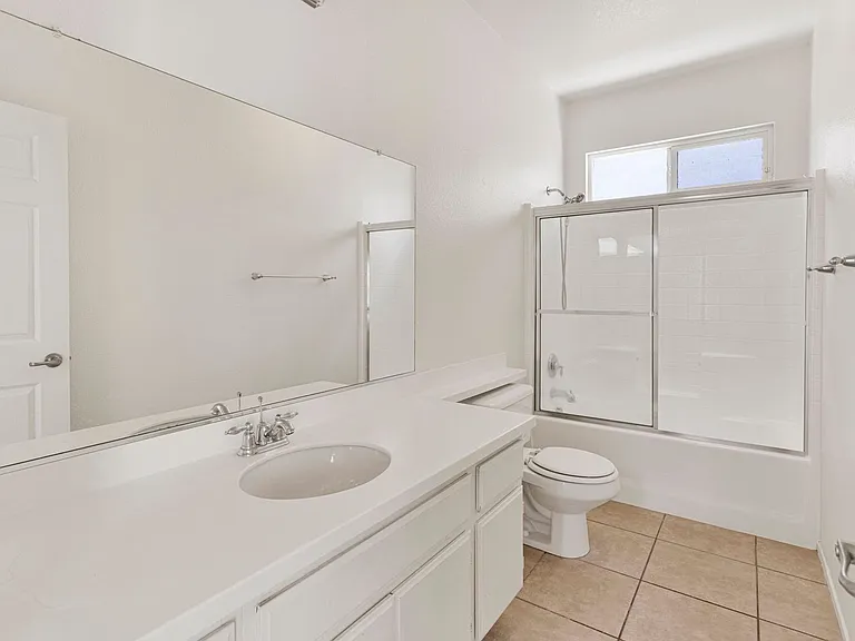 13085 Camden Ln — Photo 19