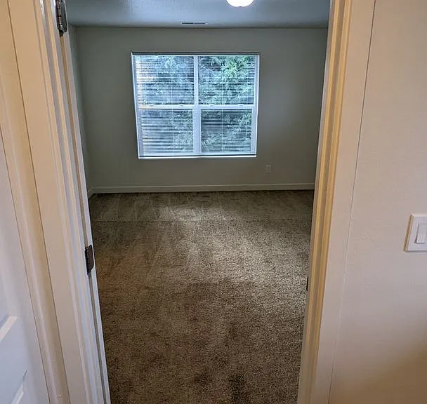Halsey East Townhomes — Photo 157