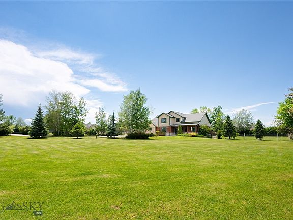 3rd image of 445 Ghost Canyon Ct