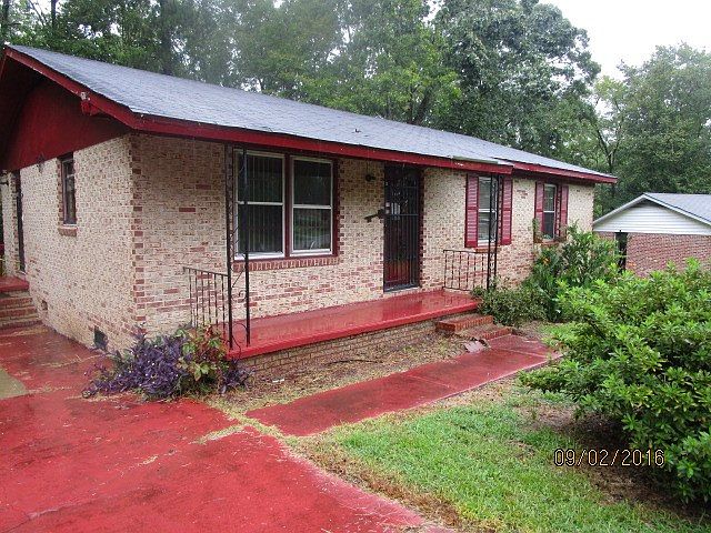 1st image of 215 McKellar Dr