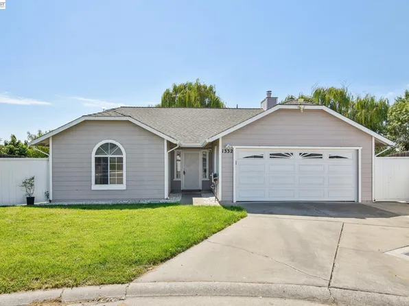 1332 Corodon St, Walnut Grove, CA 95690