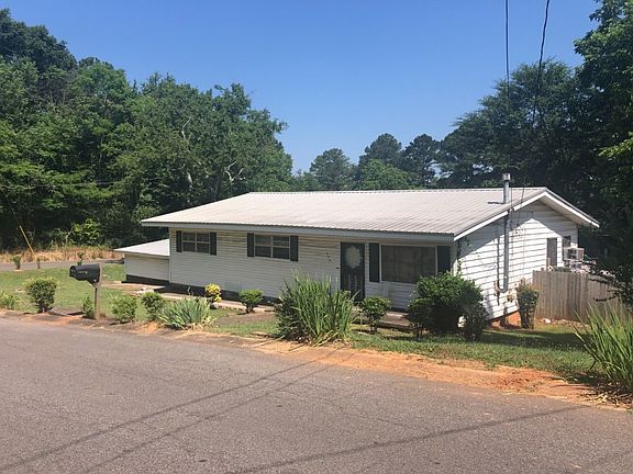 2nd image of 724 New Hill Way