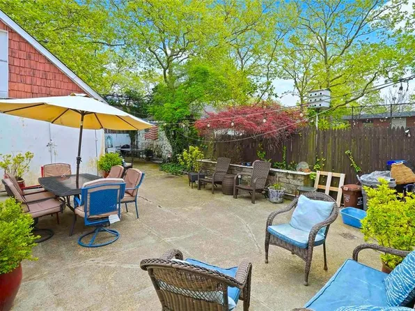 59-11 Fresh Pond Road image 17 of 17