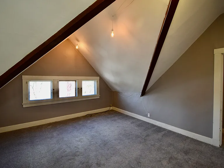 2431 Ingleside Ave #3 — Photo 4