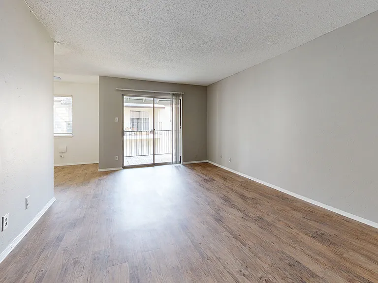 Addison Apartments at the Park — Photo 228