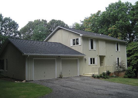 3rd image of 305 Larboard Dr