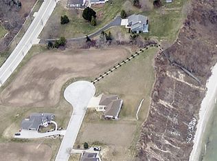 Sundancer Ln, Kewaunee, WI 54216