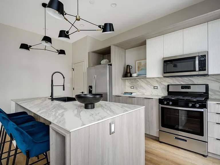 The Olson Apartments — Photo 37