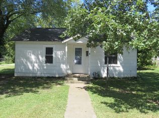 502 Garrett St, Greenfield, MO 65661