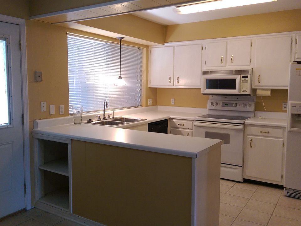1st image of 235 E Stephenson St