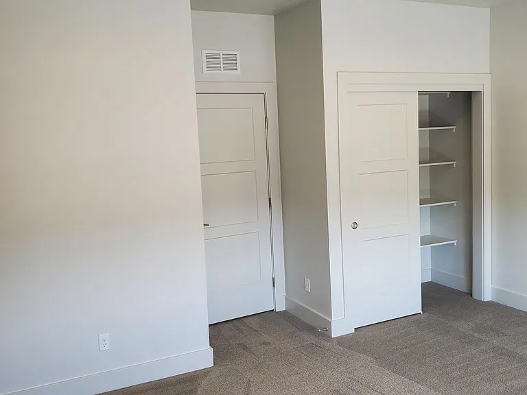 4422 E Rivernest Dr — Photo 34