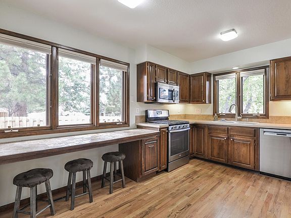 2100 Creekwood Ct Fort Collins-large-028-26-Kitchen-1499x1000-72dpi.jpg