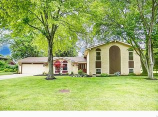 729 Chipplegate Dr, Dayton, OH 45459