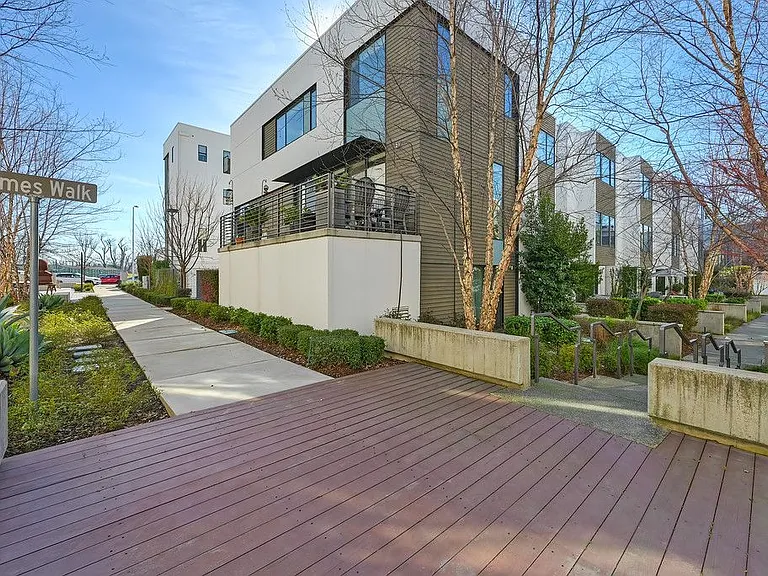 979 Eames Walk — Photo 41