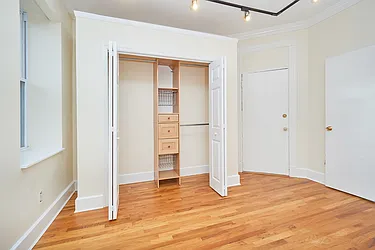 Rented by United Group