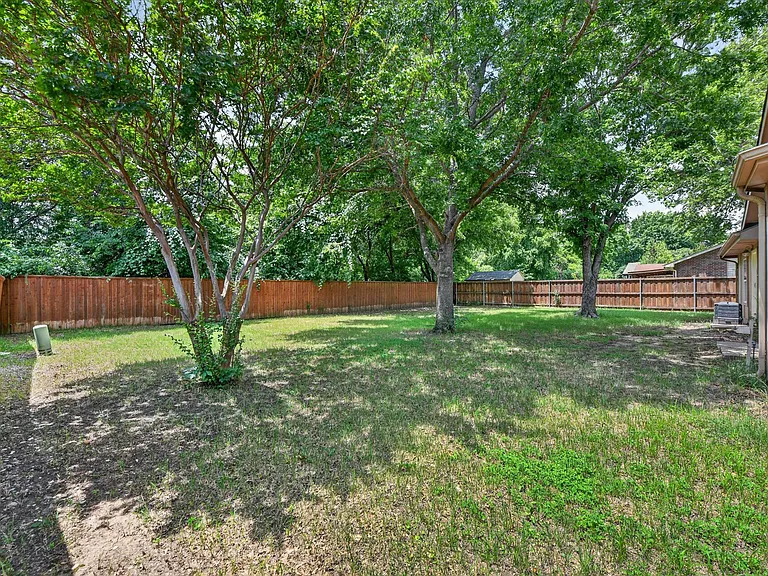 2908 Mistywood Ln — Photo 15