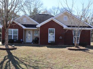 7 Ihagee Creek Dr, Fort Mitchell, AL 36856