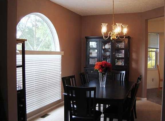 3rd image of 8629 Heritage Woods Ct
