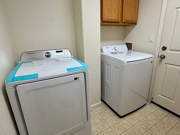 Brand new Samsung washer and dryer