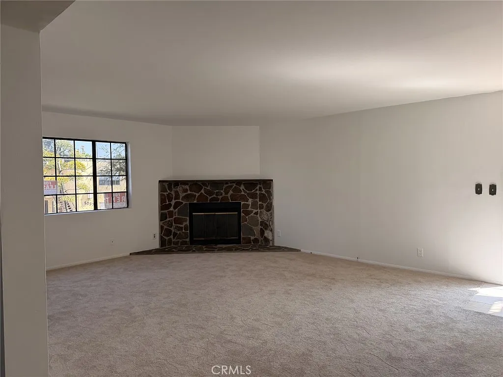 2 bed, 1474 sqft, $2,790 — Photo 4