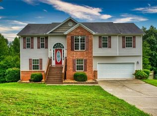 843 Brandon Dr, Winder, GA