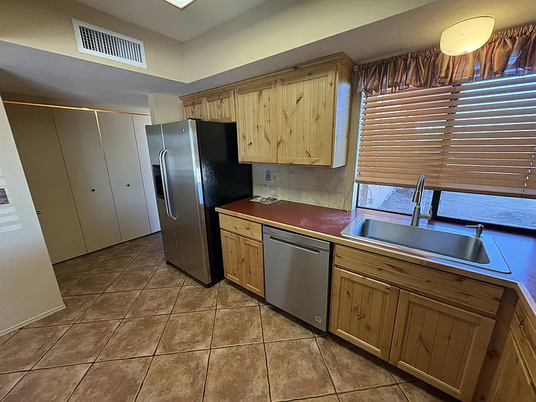 7000 N Penny Pl — Photo 18