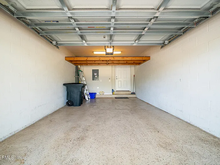 8733 Little Swift Cir #23D — Photo 6