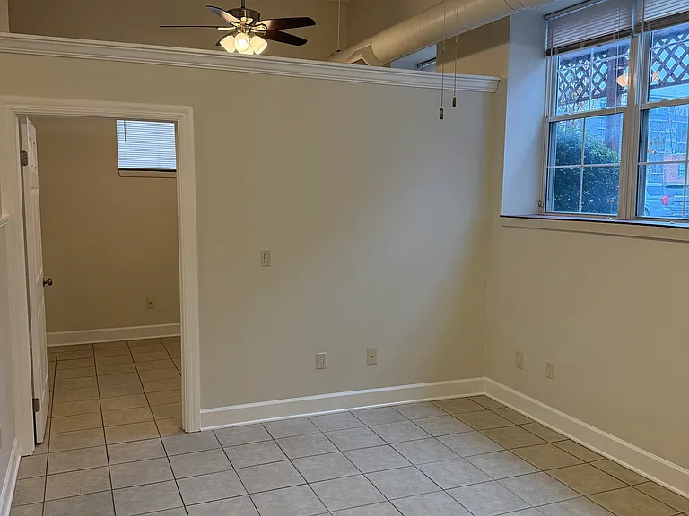 Chapel Hill Apartments — Photo 25