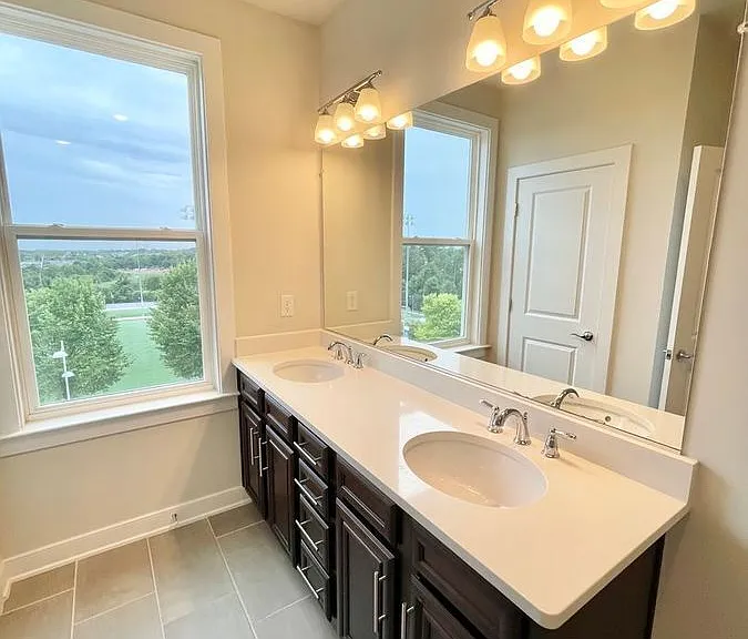13360 Arrowbrook Centre Dr — Photo 19