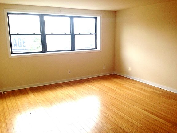 5th image of 1714 E Passyunk Ave
