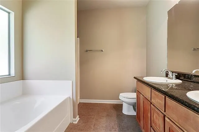 829 Fay St — Photo 6