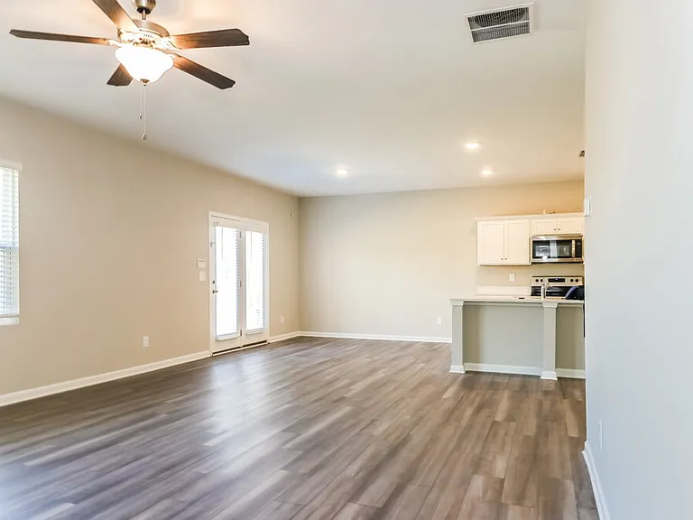 515 Knightsbridge Ln — Photo 7