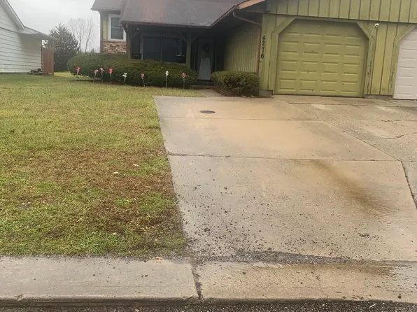 4276 Mission Dr, Indianapolis, IN 46254