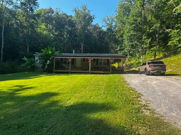 817 Green Pond Rd, Soddy Daisy, TN 37379