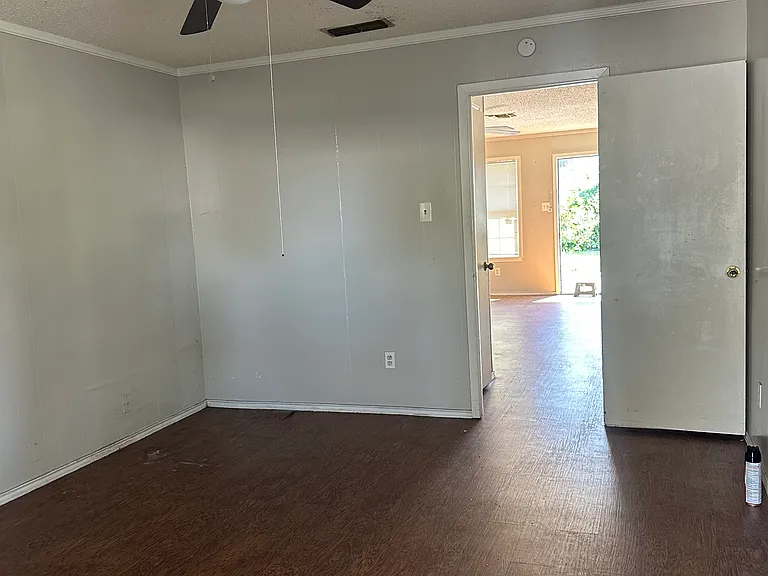 3622 Crestbrook Ct #3 — Photo 3