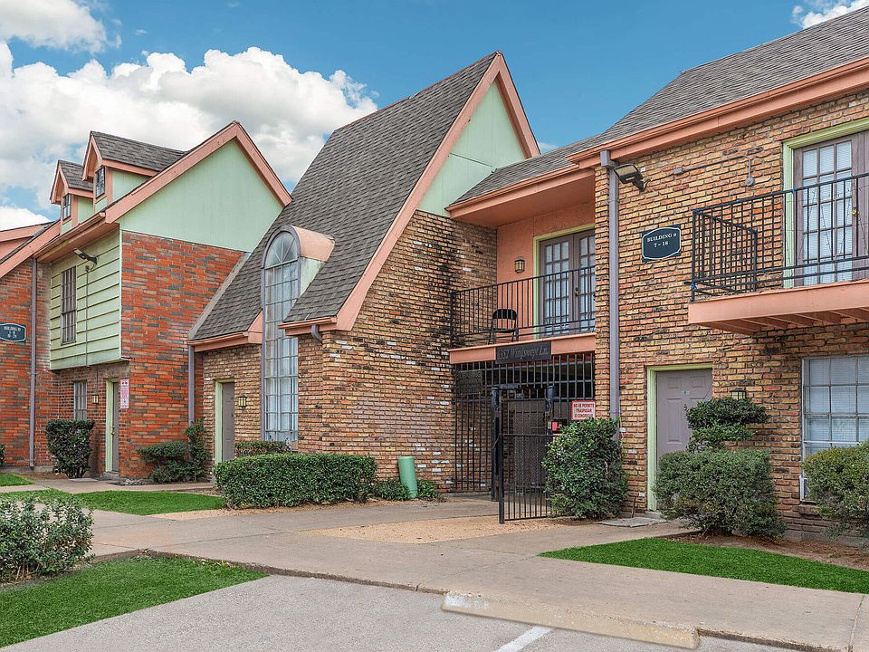1st image of 6353 Skyline Dr APT 156